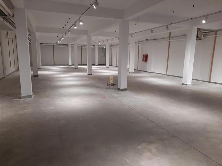 Spatiu Comercial - 300 mp - Showroom  - Servicii - 9