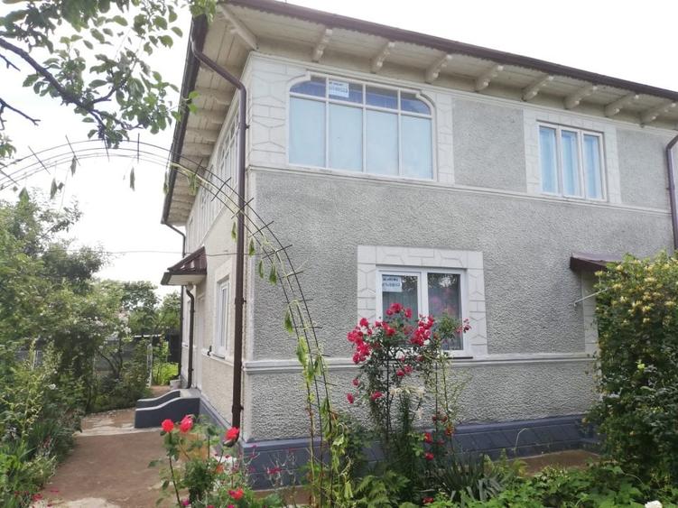 Casa 250 mp. si teren aferent 1000 mp Savinesti Neamt - 1