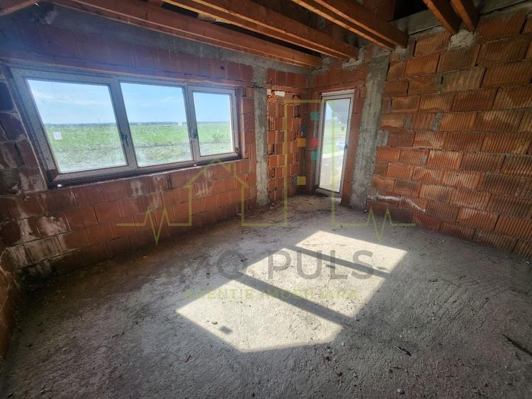 Casa individuala. 700 mp teren. Terasa mare. Suprafete generoase. - 12