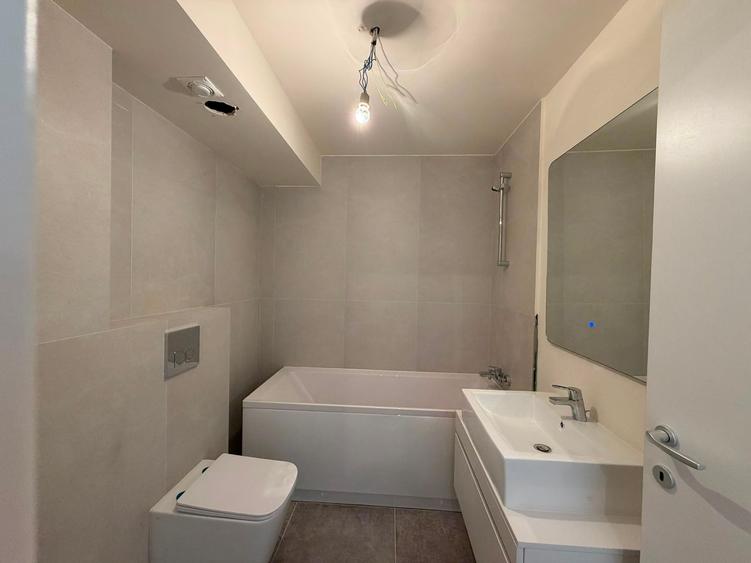 Apartament cu 2 camere semidecomandat în Pipera