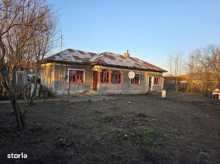 Casa batraneasca 74mp si curte 1080 mp intravilan com Branistea Titu - 5