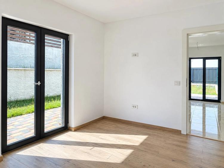 Casă individuală cu 3 camere cu Teren 250 Mp în Valea Adâncă