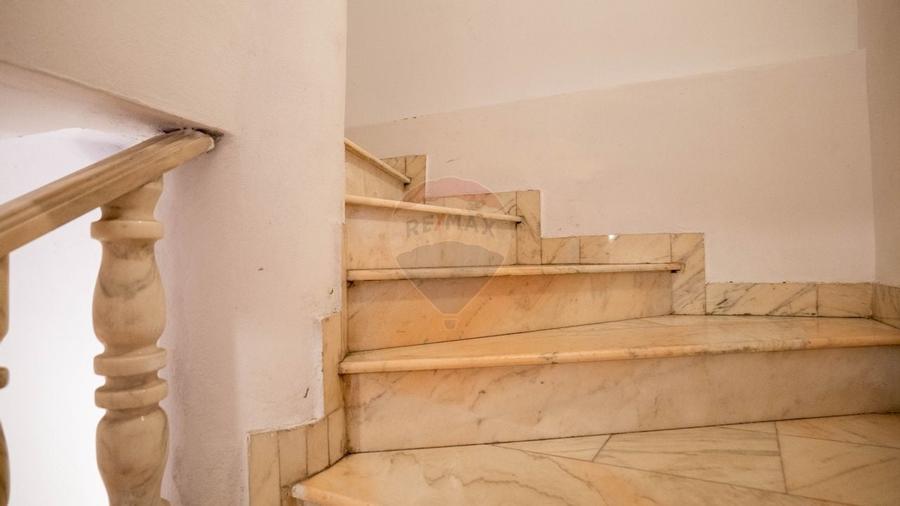 VILĂ MIXTĂ DE VÂNZARE – STRADA 1 DECEMBRIE 1918 - 33