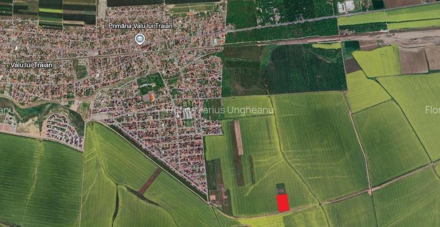 Teren agricol intravilan de 8500 mp, în Valu lui Traian