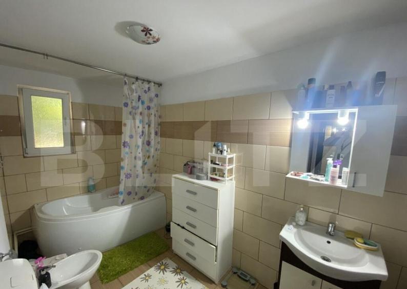 Casa 4 camere, 143 mp Sc, 380 mp teren, cartier 1 Mai, zona - 15