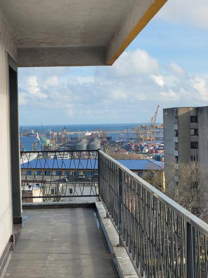 Apartament cu 2 camere decomandate, bloc nou, vedere panoramica catre port - 8