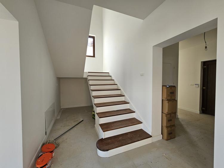 Case individuale noi, P+E, în Moșnița Nouă, locații excelente, comision 0% - 4