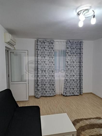 Apartament - 3 Camere Nicolina - 555 euro - 2