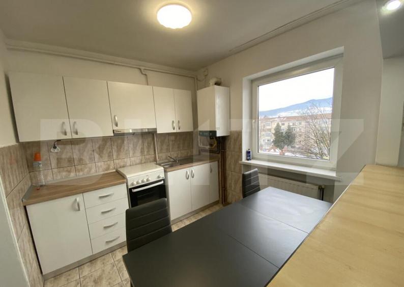 Apartament cu 2 camere, 50 mp, zona Cetate - 1