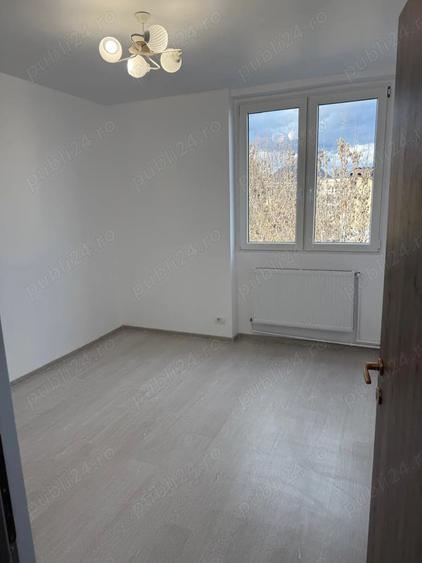 Vand Apartament 3 camere - 3