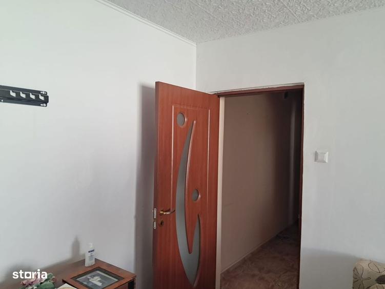 Feldioara - strada Brazilor, Apartament cu 2 camere decomandat - 52 mp - 5