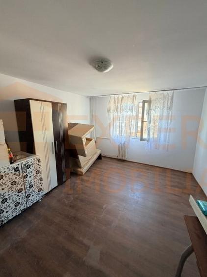 Garsoniera in zona Far - 2