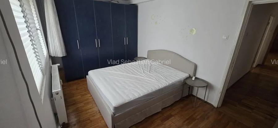 Apartament 3 camere, decomandat, 70mp, A/C, parcare, metrou, Titan