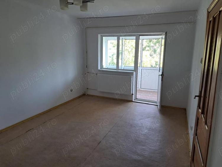 apartament 2 camere, decomandat, zona piata noua - 8