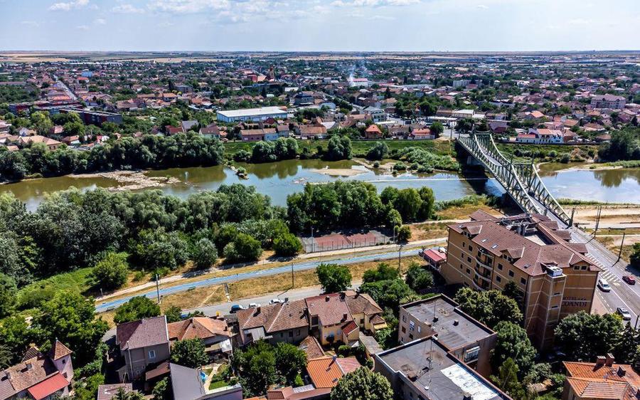 Casa pe Faleza Mure?ului - 31