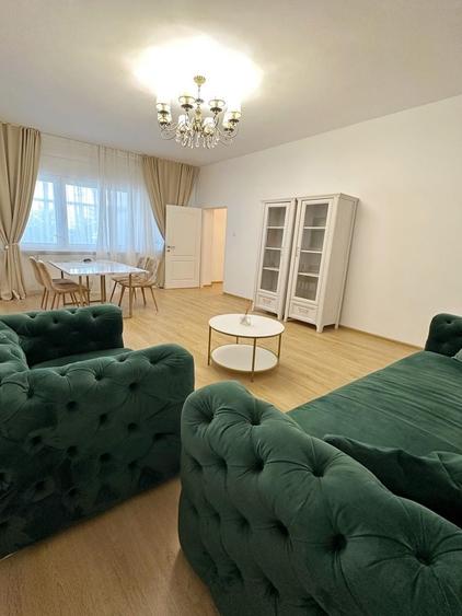 Spatiu de birouri- 4 camere - Punctele Cardinale/ Piata Unirii - 1