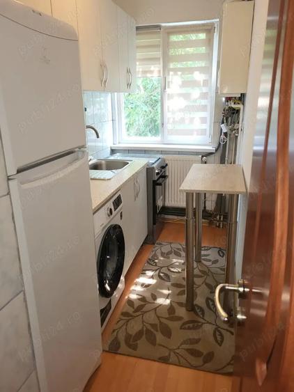 Proprietar inchiriez apartament cu trei camere semidecomandat - 8