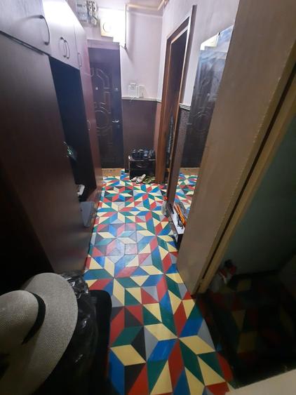 Apartament cu  3 camere, etaj 5/10, zona Podu Ros - 12