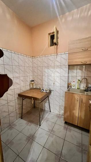 Garsoniera p\3, zona Brazda lui Novac, Pedagogic - 4