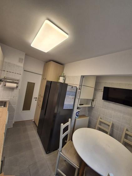 Apartament cu 4 camere în Brâncoveanu