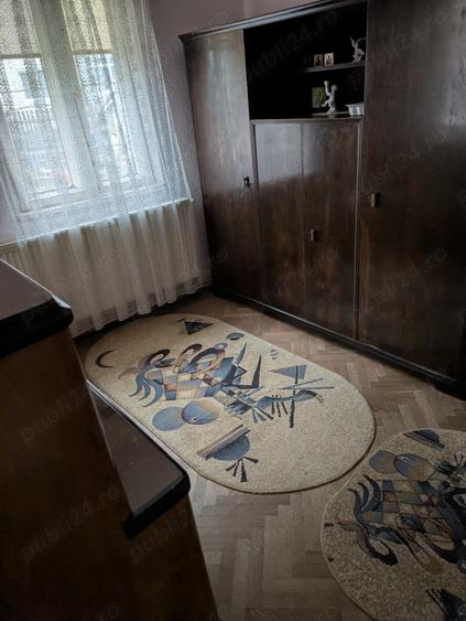 Vand casa si teren central Targoviste - 4