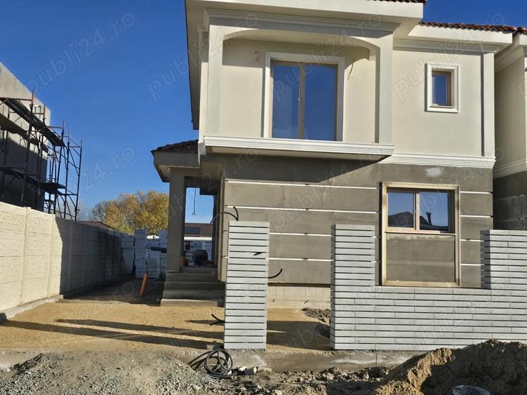 Vand duplex despar?it prin camera tehnica Mosnita Noua - 1