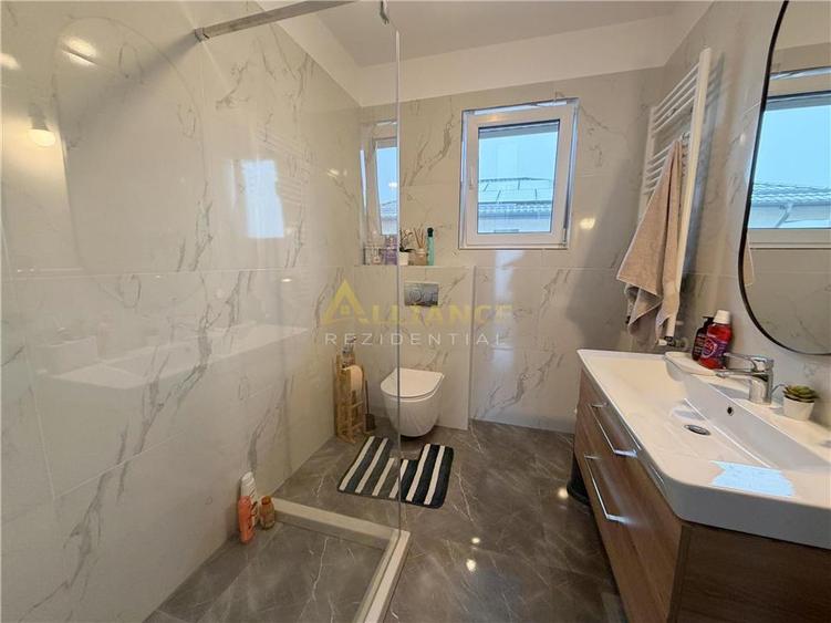 Vila individuala P+1E ~ 4 camere 3 bai + dressing ~ 484mp teren - 5