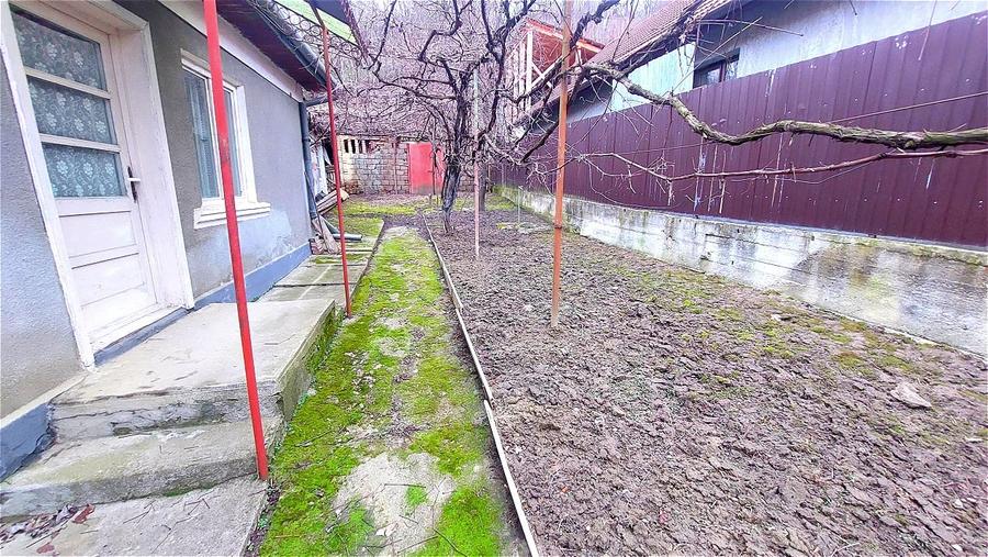 Casa cu 2 camere si 600mp teren in Blaj - 2