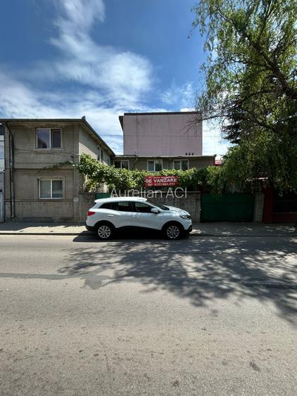 Casă cu 6 camere în Drumul Sării Casă cu 6 camere în Drumul Sării