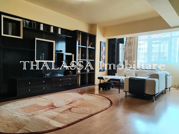 3 camere lux Universitate - KFC - 1