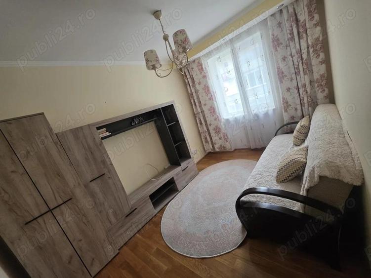 Vand apartament 4 camere cu garaj Piata Centrala - 4