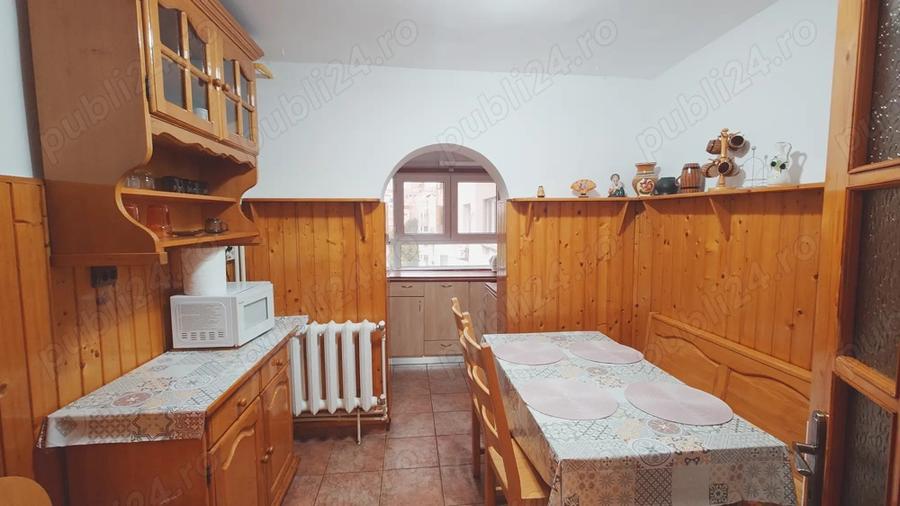 Inchiriez apartament duplex, 4 camere, in Constanta zona Gara, pe termen lung, cu centrala gaz si AC - 2