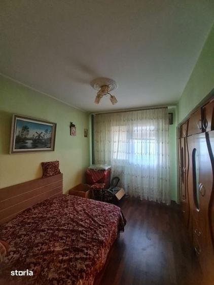 Vind 2camere decomandate etaj 3 zona isharo - 4