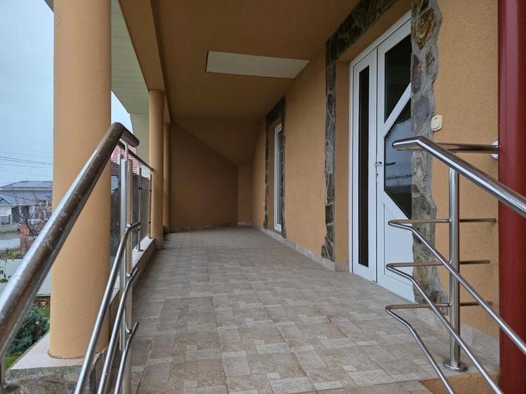 COMISION 0% | Casa Individuala | Remetea Mare| Mobilat | 6 dormitoare - 14