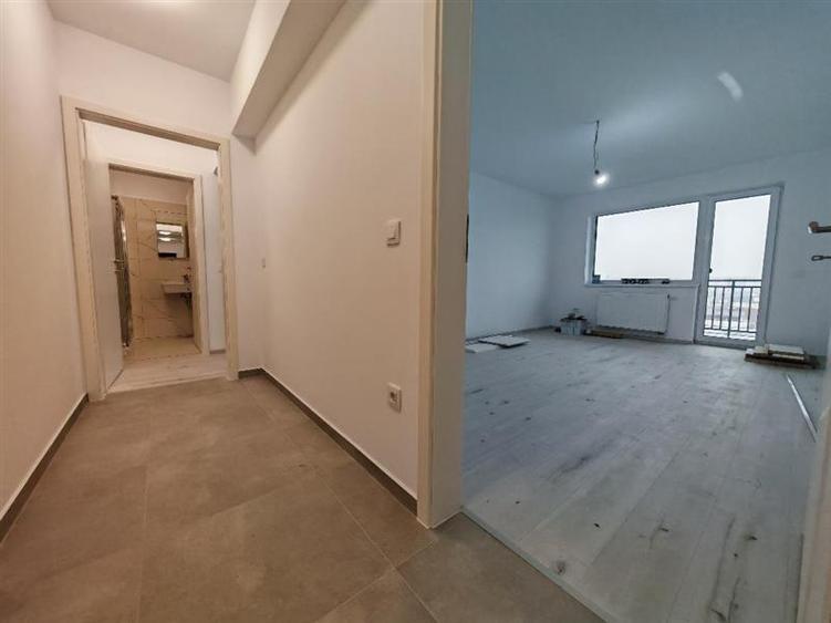 Inchiriem Apartament 3 Camere, Partial Mobilat, Decomandat, Tractorul - 10