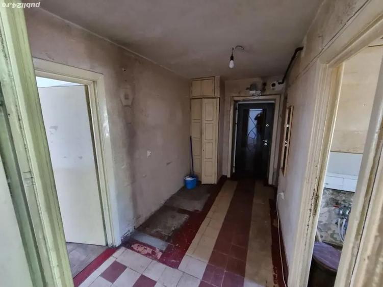 A 19 apartament energiei 59900 etajul 1 , 3 camere - 9