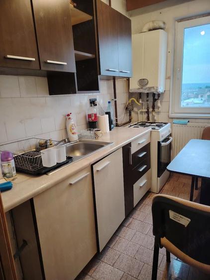 Vand apartament 2 camere, zona centrala - 1