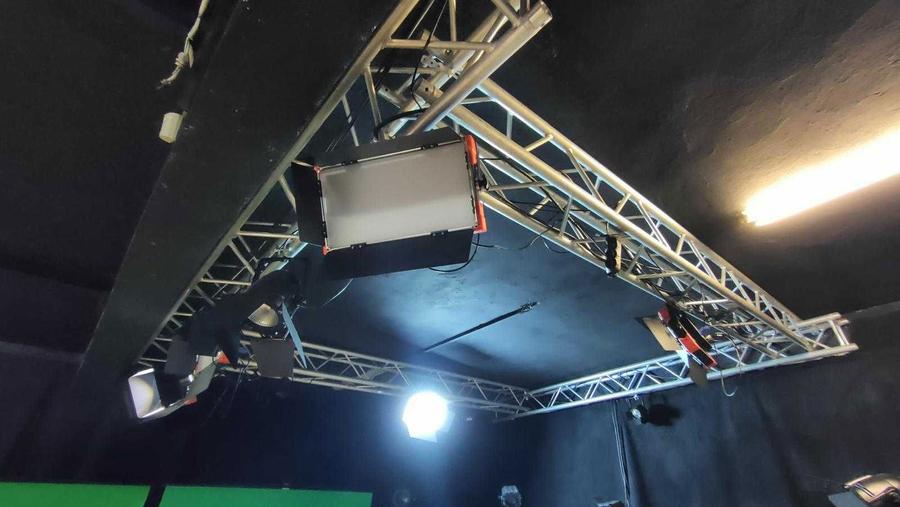 Inchiriez sediu afacere scoala de arte, productie audio/video, studio podcast - 6