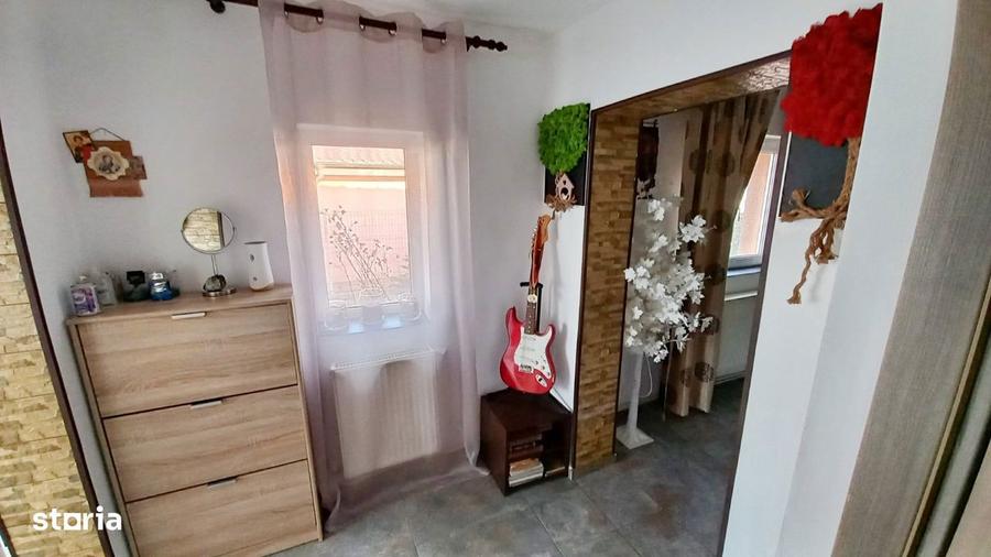 De vanzare casa cu toate utilitatile , 500 teren, Fagaras Narcisa - 1