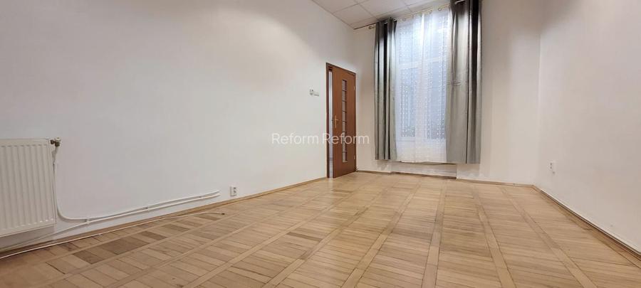 De vânzare apartament cu 2 camere pe Calea Dorobanților