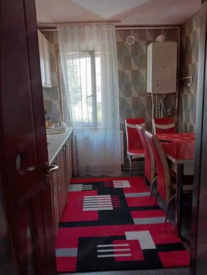 Inchiriez apartament - 3