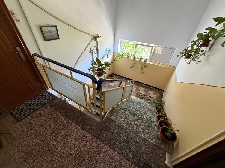 Titan 3 Camere 70 Mp Bloc Caramida Reabilitat 15 Min Metrou - 21