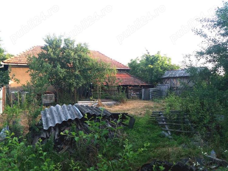 Casa ?i anexe, Cermei central, 2 curti, Front stradal 50 ML, 2880 mp - 3