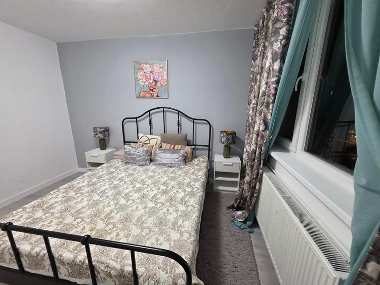 Jean Steriadi, 15 minute metrou 1 Decembrie 1918, pe Fetesti, bloc 4 etaje - 8