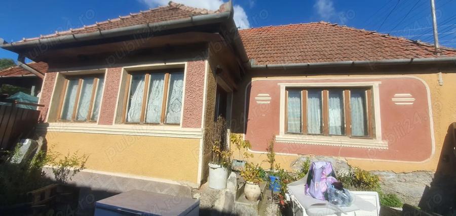 Casa de vanzare la ?ara - 4