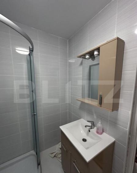 Casa de vanzare, zona deosebita , teren generos,Sali? - 33