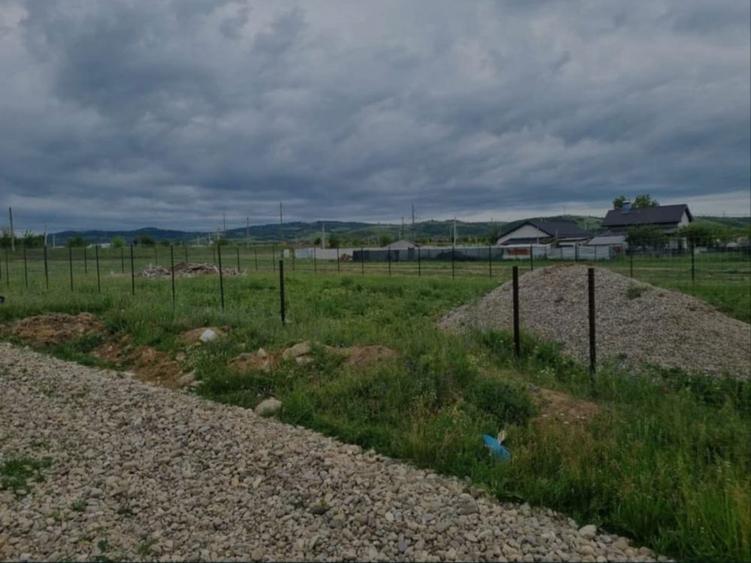 Teren Intravilan Simian - 4