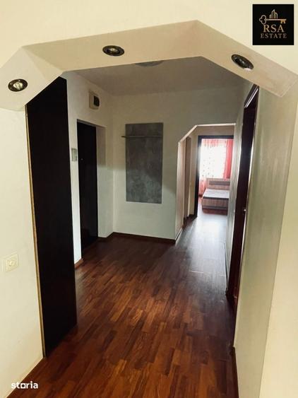 Apartament cu 3 camere decomandat în Lenin Sud