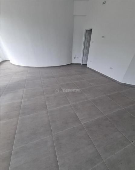 SPATIU COMERCIAL ULTRACENTRAL - Str . LIBERTATII - 3