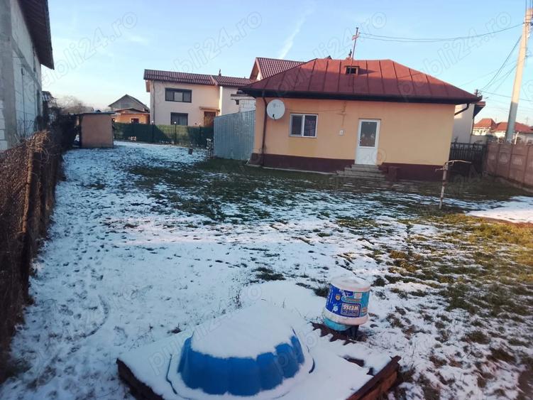 Vand casa cu teren 730 mp in Lucieni - 4